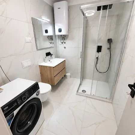 Apartmán Edi- Newly Renovated With Balcony *